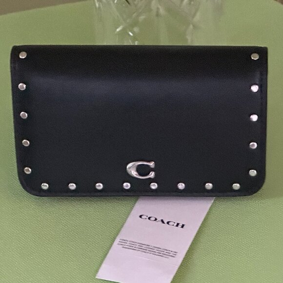 COACH SLIM CARD CASE WITH RIVETS:NWT BLACK  CU710 (see note) - Picture 1 of 16